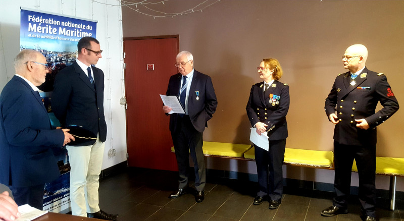 © Eric Berthou : Joël Ruz prononce l'éloge de Jean-Baptiste Dherbécourt tout en retraçant son parcours maritime atypique.