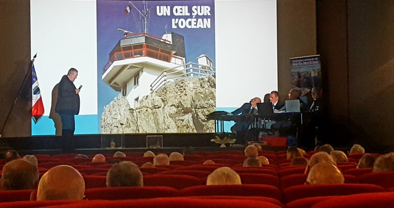 DR/EB : Page d'accueil de la conférence de Roger Guillamet du Mérite Mariime 29 : 2000 ans de signaux sur les côtes françaises