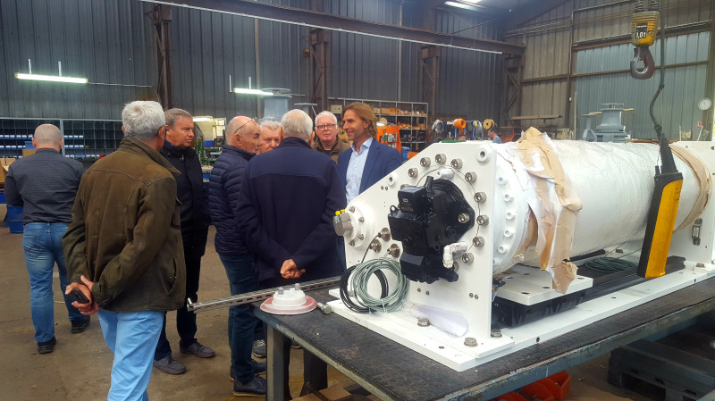 © Eric Berthou : visite de l'atelier de BOPP industrie. Dernière production, un treuil de hissage pour un paquebot à voile de 220 mètres et ses 4500 m2 de surface de voilure.