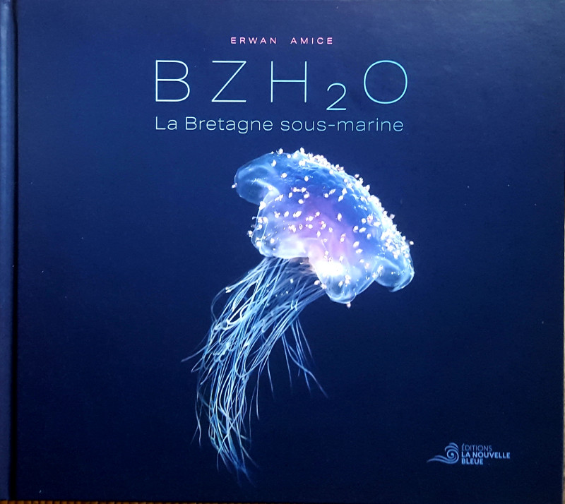 © Une de couverture du beau livre BZH 2O du plongeur photographe Erwan Amice.