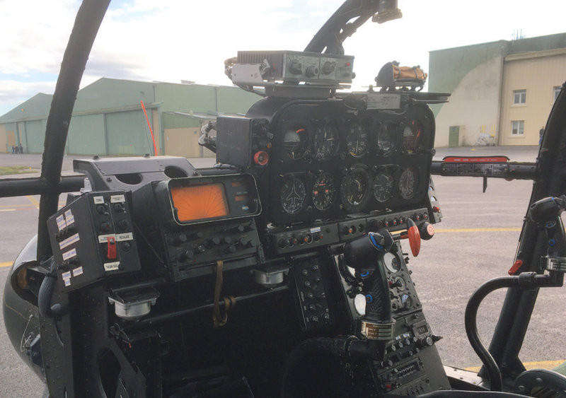 © Jean Debroize : Cockpit de l’Alouette 3 « Radar » 1997. Allez la voir prochainement au musée de l'Aéronavale (ANAMAN) de Rochefort  (17).