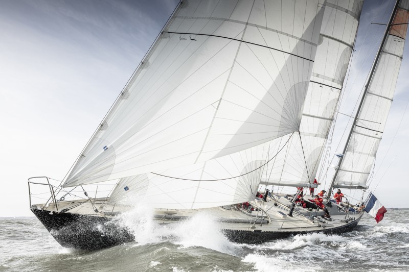 Cavalcade océane par Marie Tabarly : Victoire autour du monde sans satellite à bord de Pen Duick VI